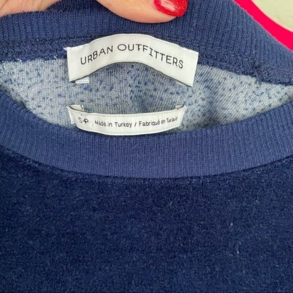 Urban Outfitters Women's Blue Velvet Striped Crew Neck Size Small - Picture 5 of 7